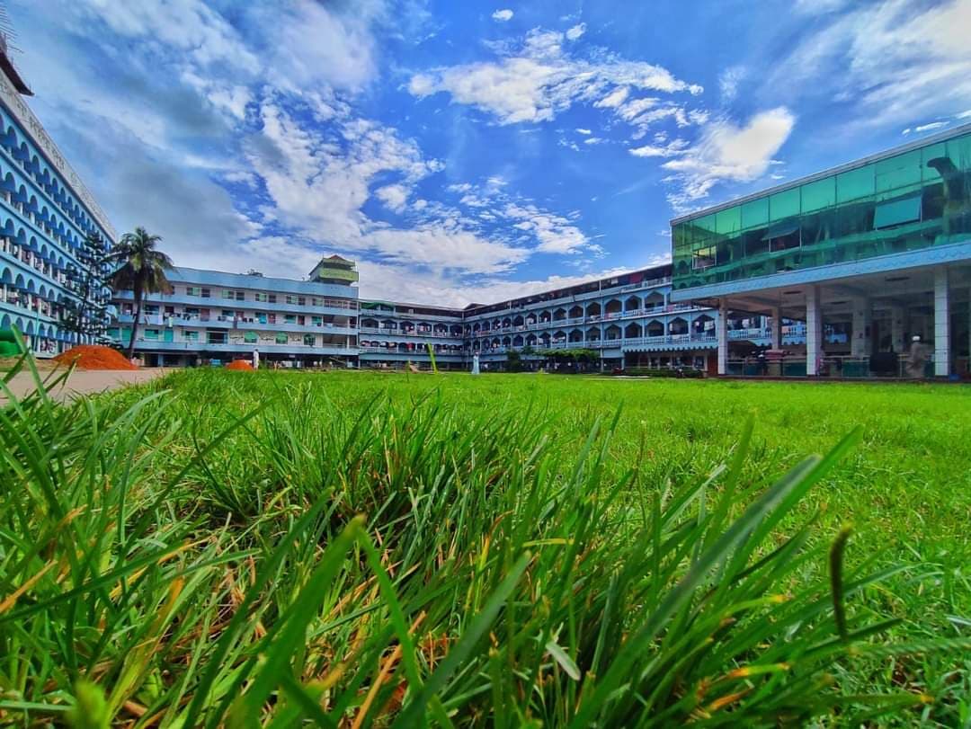 ক্যাম্পাস 15